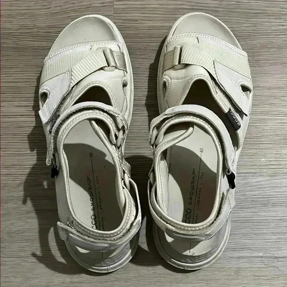 ECCO White Sandals - Picture 3 of 5